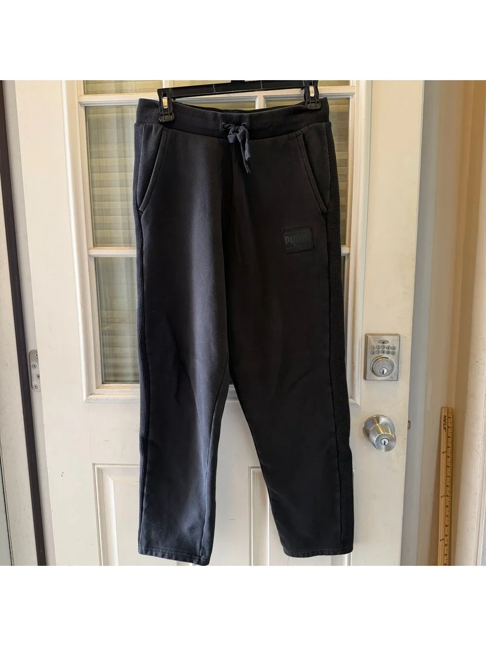 Puma Black Drawstring Jogger Sweatpants with Side Pockets- Medium